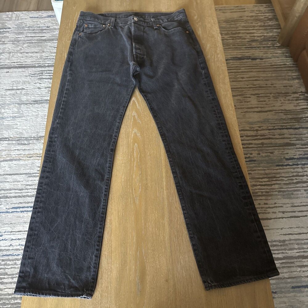 Levi Strauss 501 Jeans Men's 36x34 Faded Black Straight Leg Denim VTG-Like - Picture 3 of 16